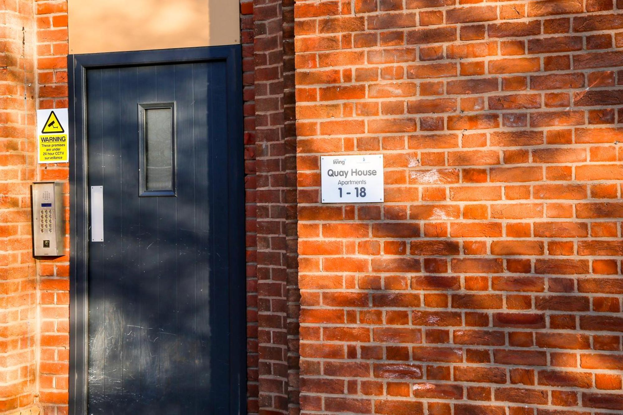 شقة Luxurious & Lavish Salford Quays Free Parking مانشستر المظهر الخارجي الصورة