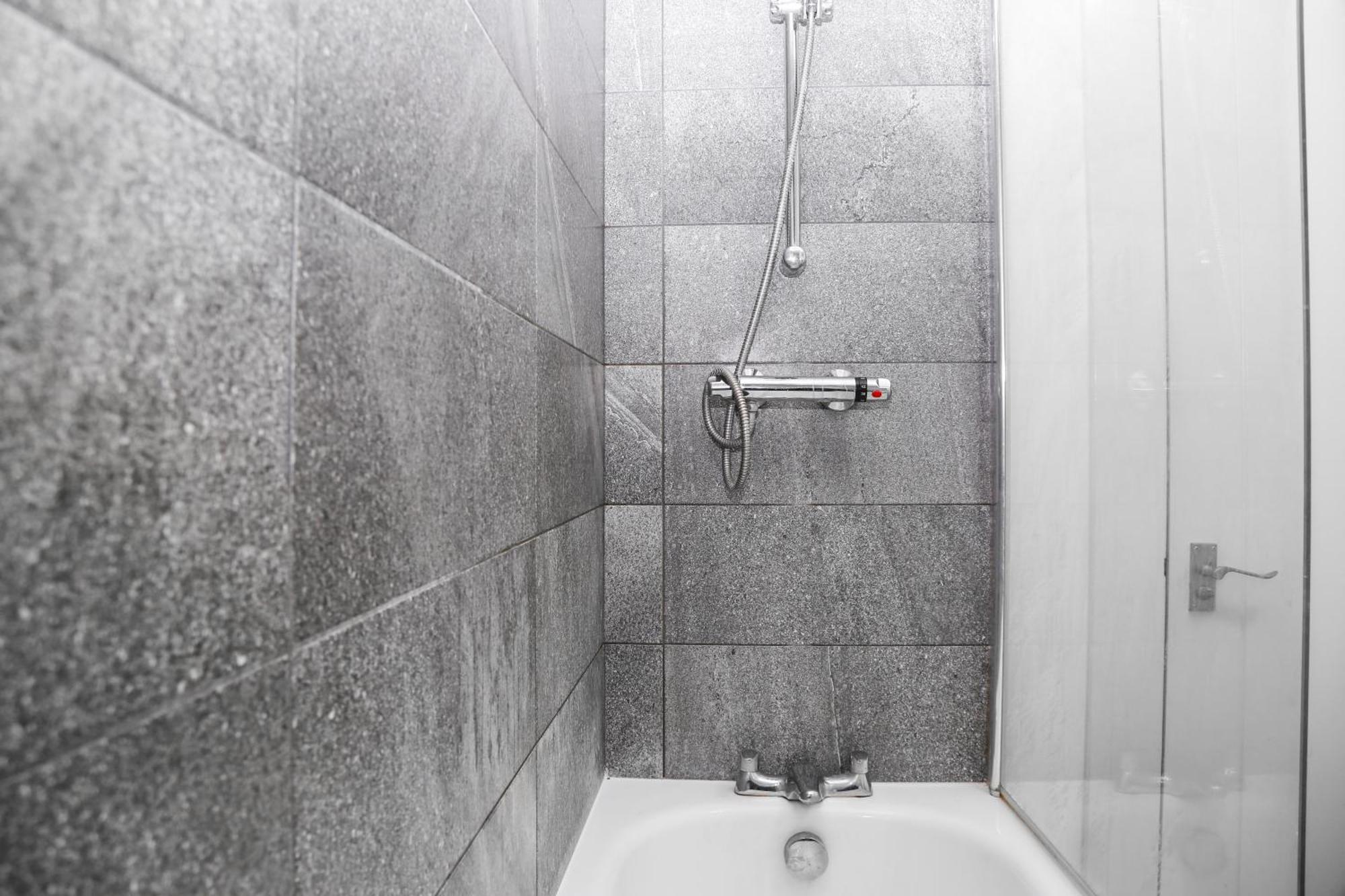 شقة Luxurious & Lavish Salford Quays Free Parking مانشستر المظهر الخارجي الصورة